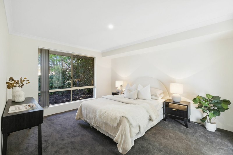 Photo - 8 Engleswood Arcade, Canning Vale WA 6155 - Image 1