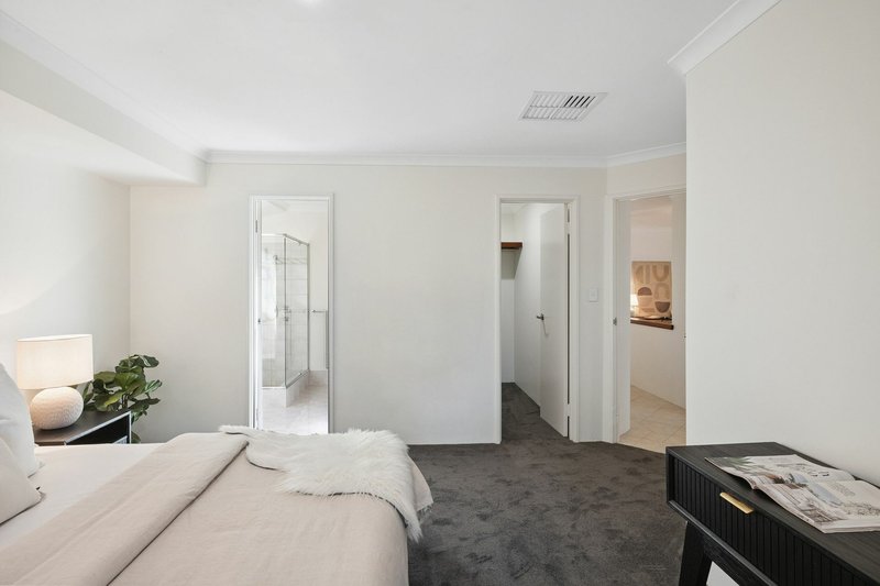 Photo - 8 Engleswood Arcade, Canning Vale WA 6155 - Image 3
