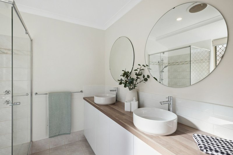 Photo - 8 Engleswood Arcade, Canning Vale WA 6155 - Image 4