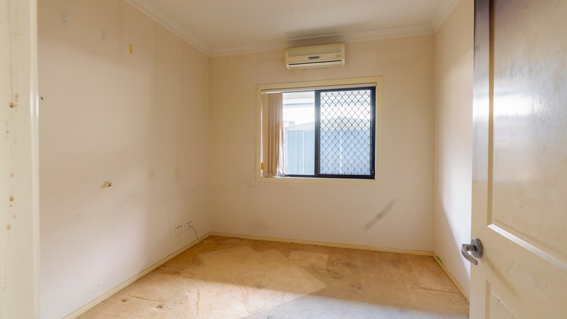 Photo - 8 Entry Drive, Merrimac QLD 4226 - Image 8