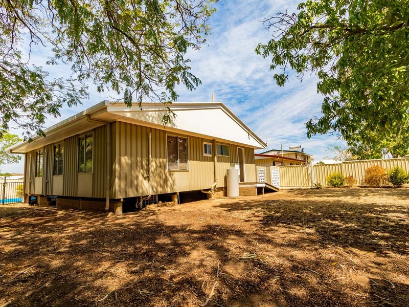 Photo - 8 Erap Street, Mount Isa QLD 4825 - Image 10