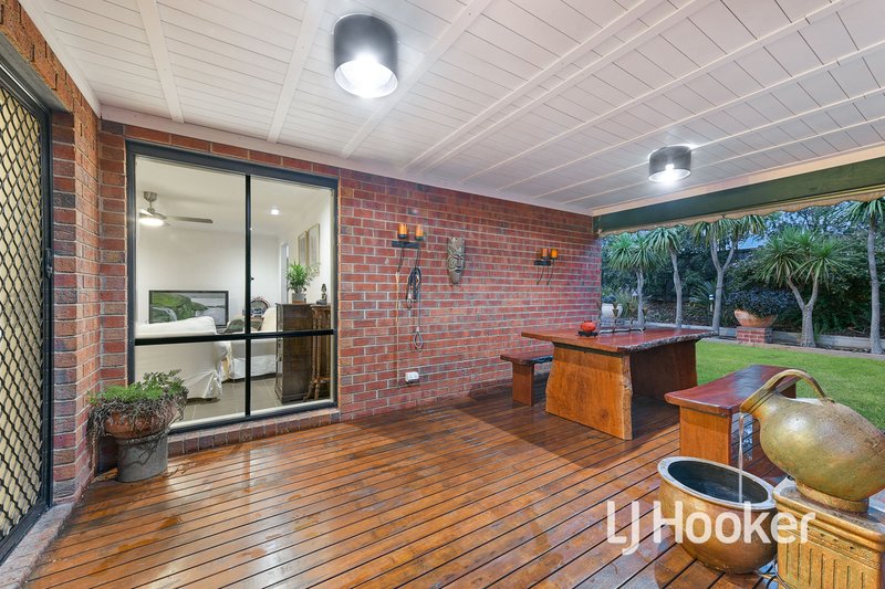 Photo - 8 Eskdale Court, Pakenham VIC 3810 - Image 14