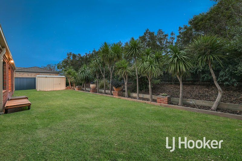 Photo - 8 Eskdale Court, Pakenham VIC 3810 - Image 18