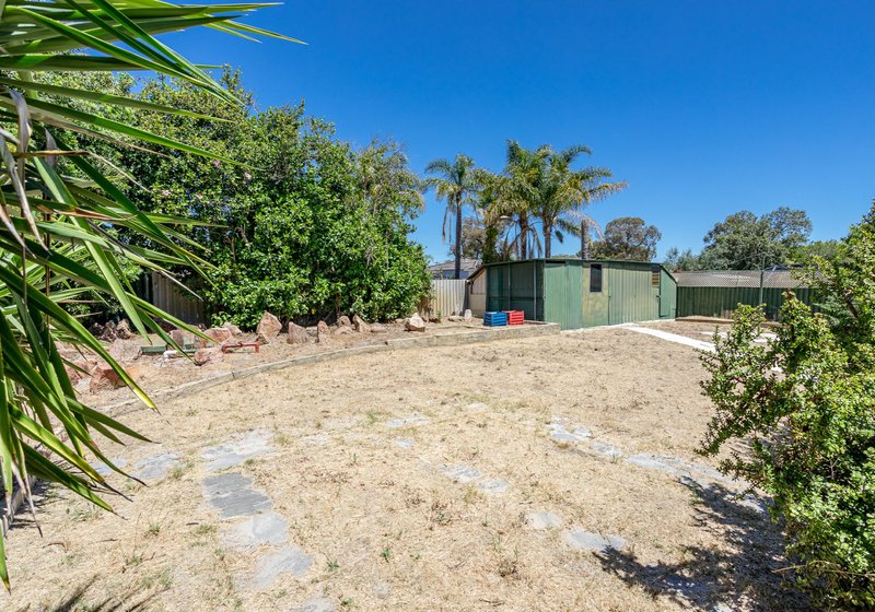 Photo - 8 Essington Street, Huntingdale WA 6110 - Image 20