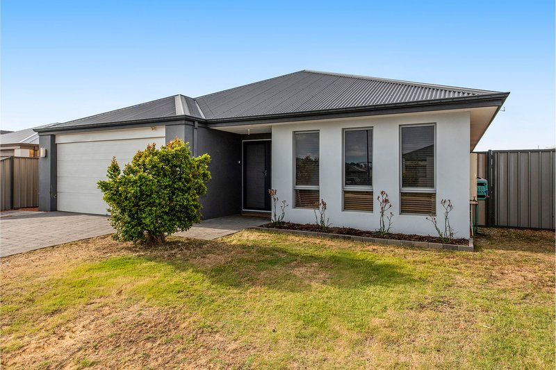 Photo - 8 Ethereal Road, Byford WA 6122 - Image 6