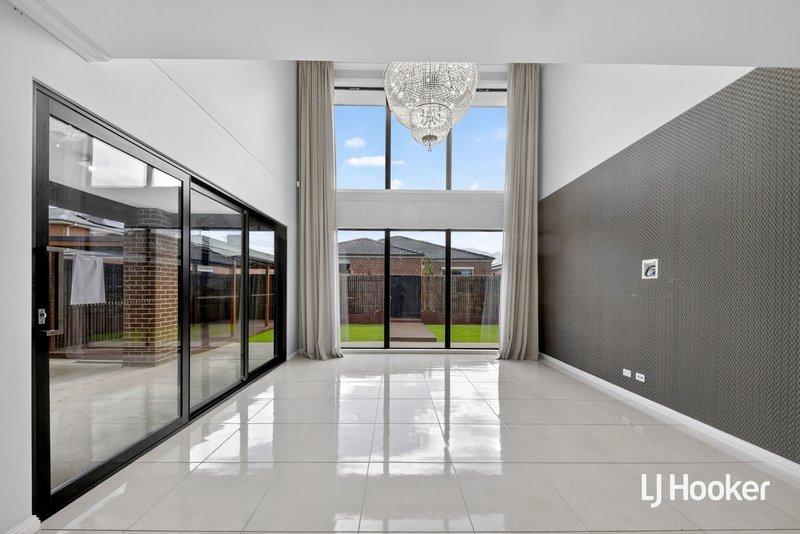 Photo - 8 Eugene Street, Tarneit VIC 3029 - Image 9