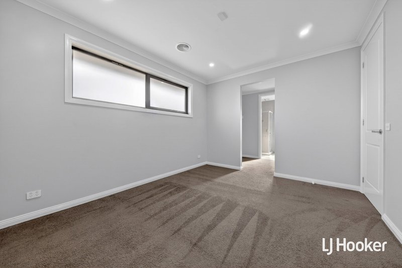 Photo - 8 Eugene Street, Tarneit VIC 3029 - Image 19