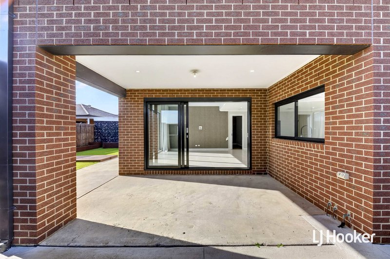 Photo - 8 Eugene Street, Tarneit VIC 3029 - Image 23