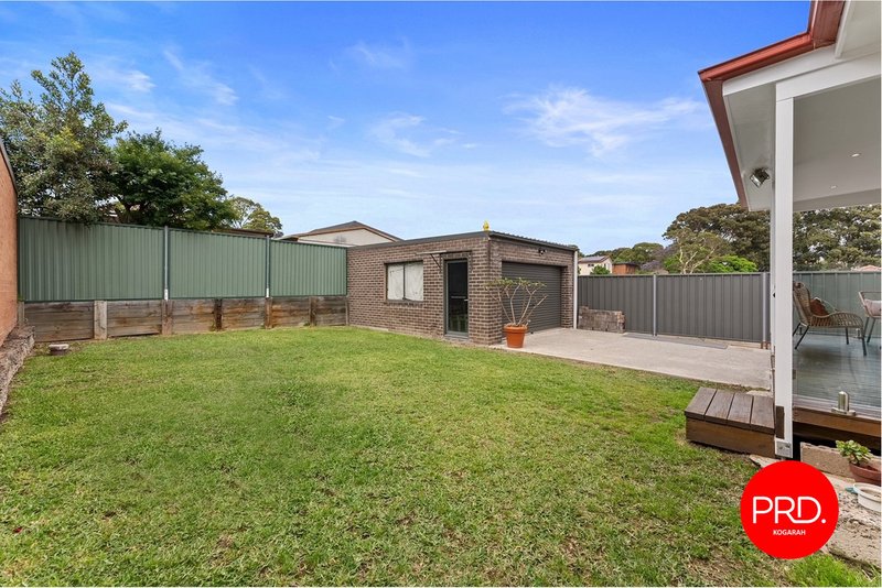 Photo - 8 Eulabah Avenue, Earlwood NSW 2206 - Image 12