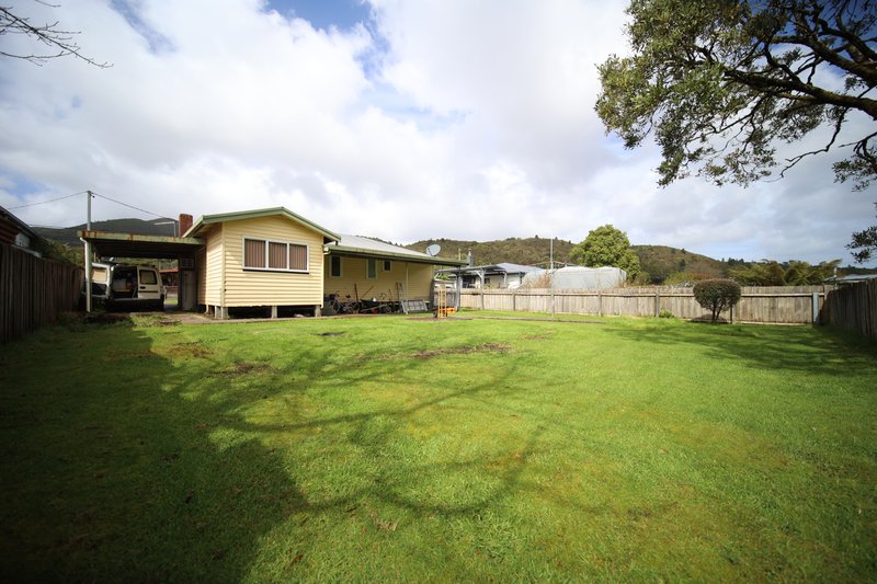 Photo - 8 Evans Street, Queenstown TAS 7467 - Image 12