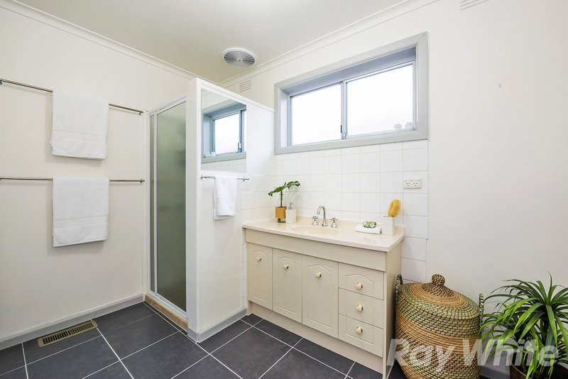 Photo - 8 Evesham Road, Cheltenham VIC 3192 - Image 7