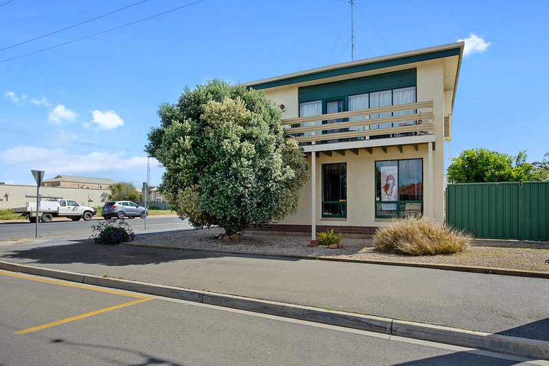 Photo - 8 Ewing Street, Kadina SA 5554 - Image 24