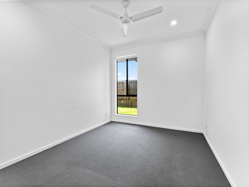 Photo - 8 Experiment Street, Redbank Plains QLD 4301 - Image 13