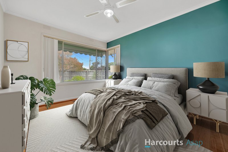 Photo - 8 Fair Crescent, Dandenong North VIC 3175 - Image 8