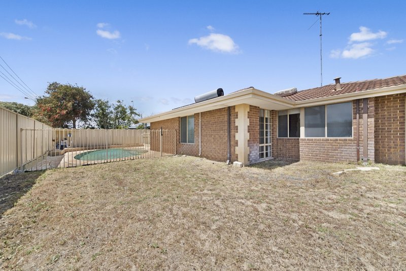 Photo - 8 Fairmile Street, Warnbro WA 6169 - Image 18