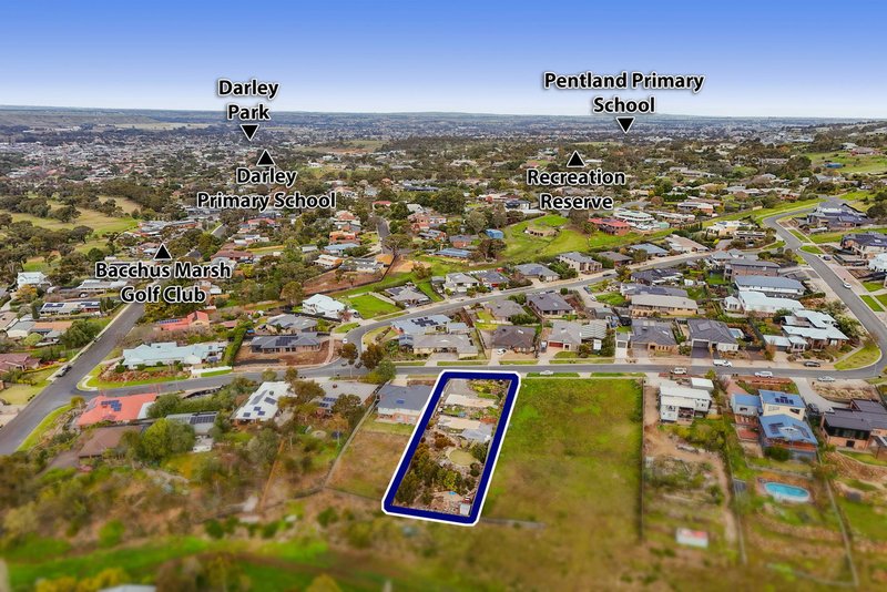 Photo - 8 Fairway Crescent, Bacchus Marsh VIC 3340 - Image 5