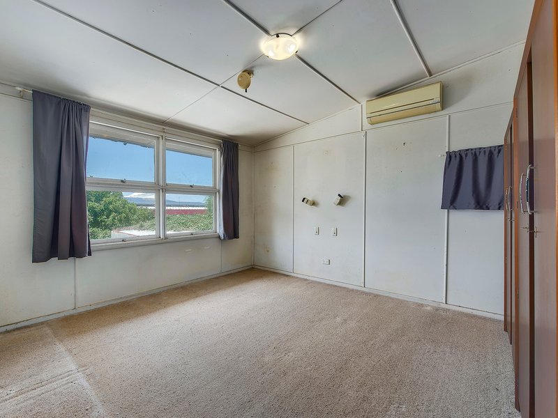 Photo - 8 Farrant Street, Stafford Heights QLD 4053 - Image 6