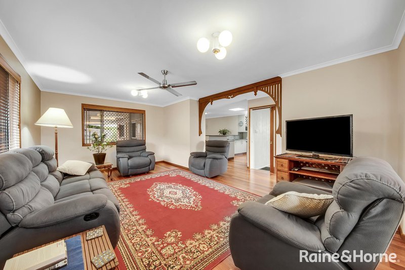 Photo - 8 Fawley Close, Telina QLD 4680 - Image 3