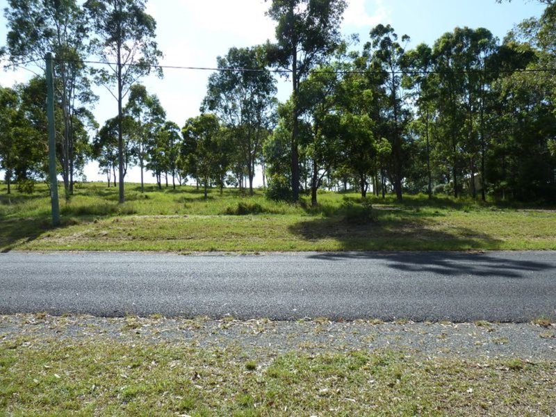 Photo - 8 Federation Drive, Hallidays Point NSW 2430 - Image 4