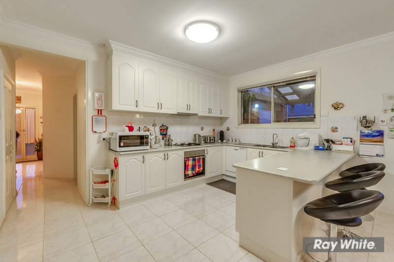 Photo - 8 Feijoa Court, Werribee VIC 3030 - Image 17