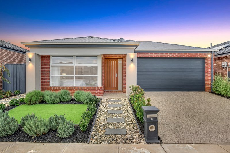 8 Fennel Street, Mickleham VIC 3064