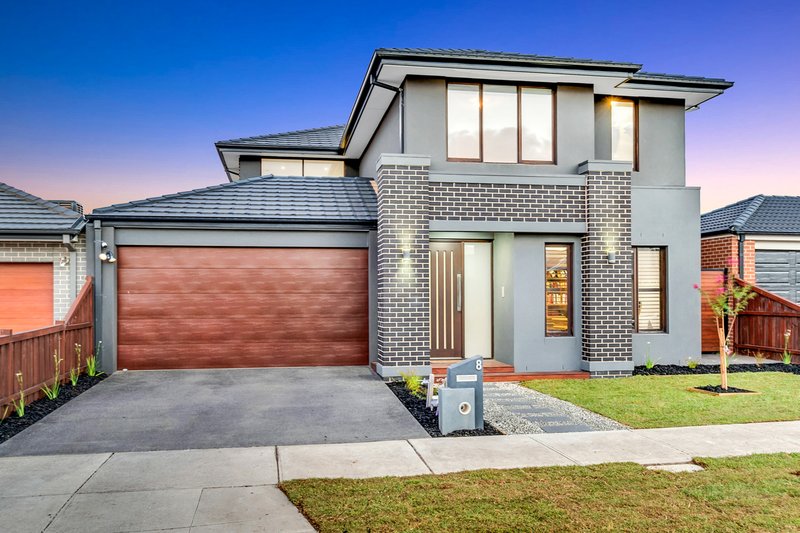 Photo - 8 Feodora Street, Greenvale VIC 3059 - Image 2