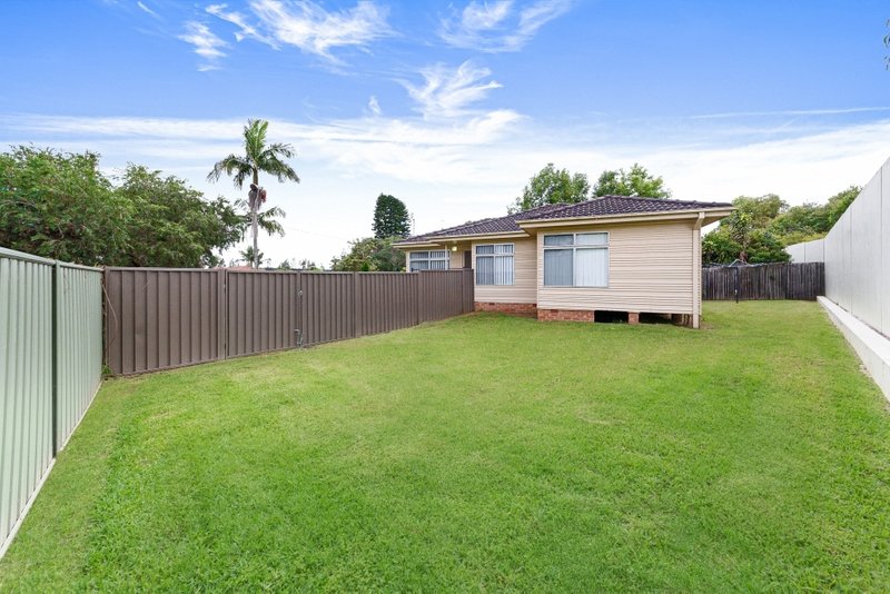 Photo - 8 Ferguson Close, West Gosford NSW 2250 - Image 5