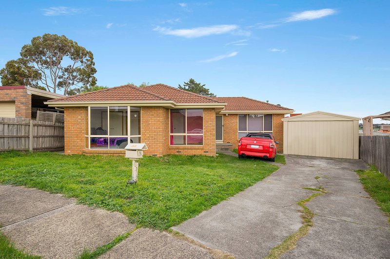 8 Fernshaw Gardens, Hallam VIC 3803