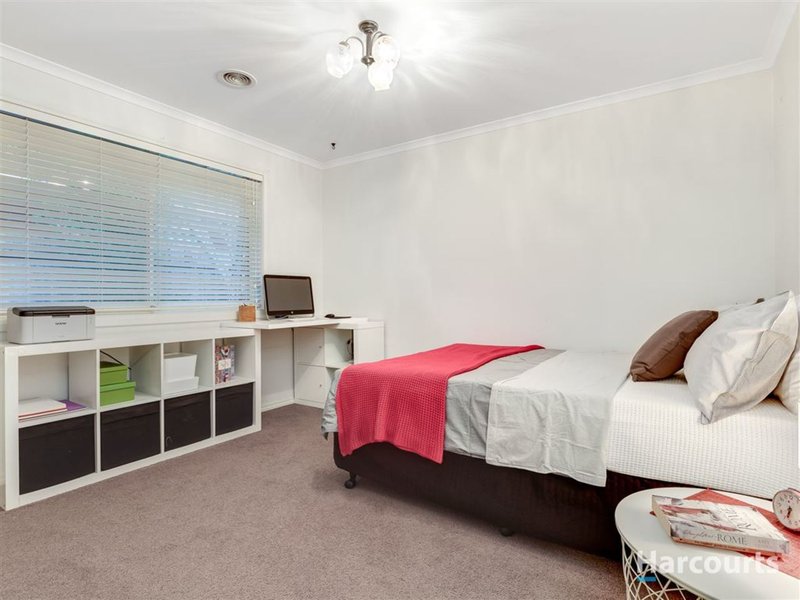 Photo - 8 Ferrier Court, Rowville VIC 3178 - Image 10