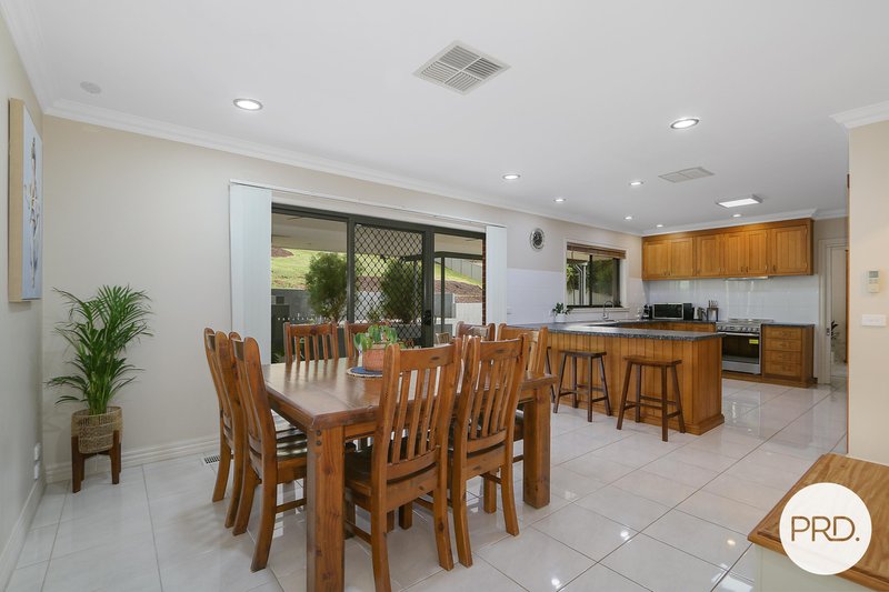 Photo - 8 Finke Court, Hamilton Valley NSW 2641 - Image 7