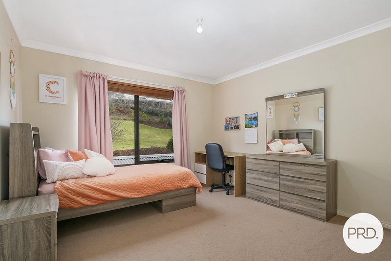 Photo - 8 Finke Court, Hamilton Valley NSW 2641 - Image 15