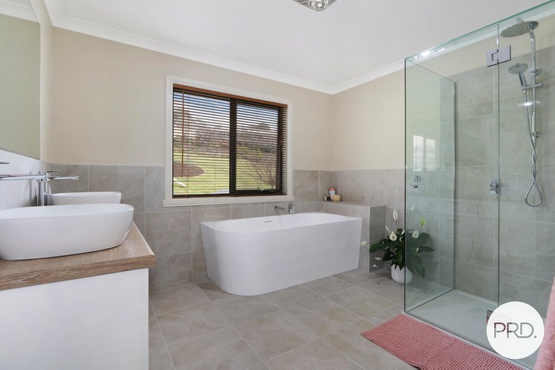 Photo - 8 Finke Court, Hamilton Valley NSW 2641 - Image 19