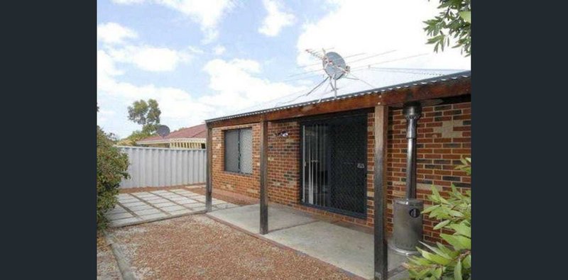 Photo - 8 Firby Street, Cloverdale WA 6105 - Image 7