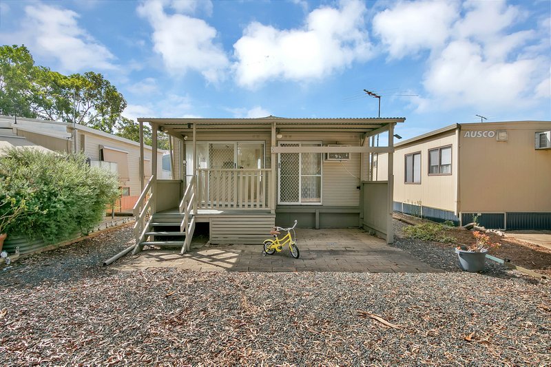 8 First Avenue, Hillier SA 5116