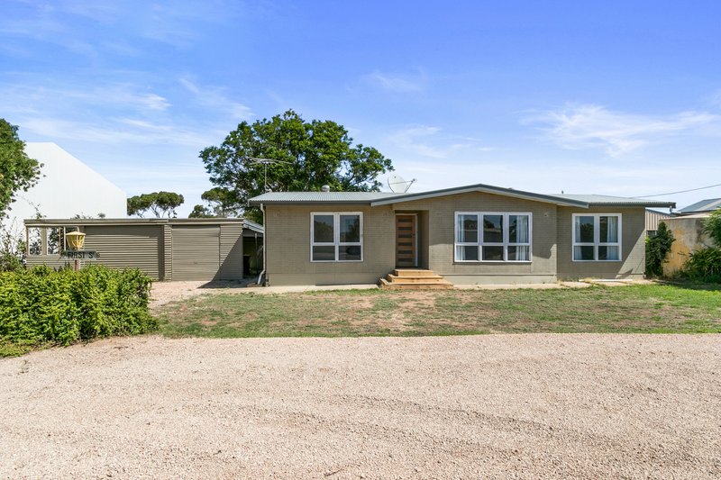 Photo - 8 First Street, Arthurton SA 5572 - Image 3