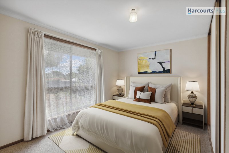 Photo - 8 First Street, Hallett Cove SA 5158 - Image 2