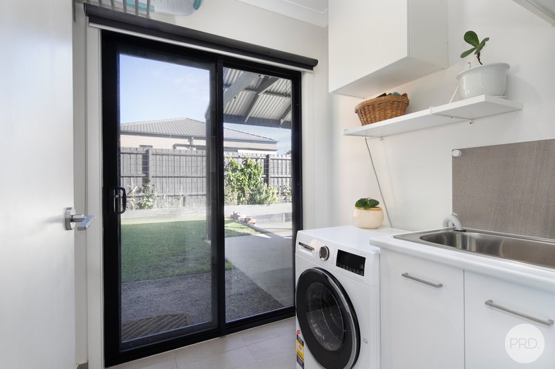 Photo - 8 Fish Court, Ballan VIC 3342 - Image 12