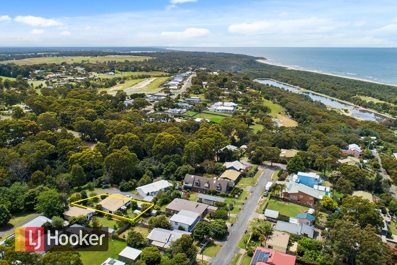 Photo - 8 Fisher Street, Lakes Entrance VIC 3909 - Image 25