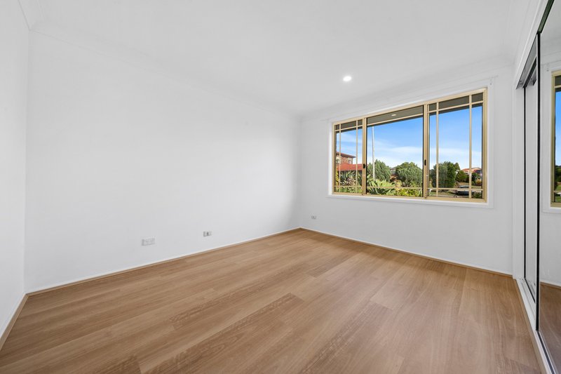 Photo - 8 Fitzroy Close, Hinchinbrook NSW 2168 - Image 6