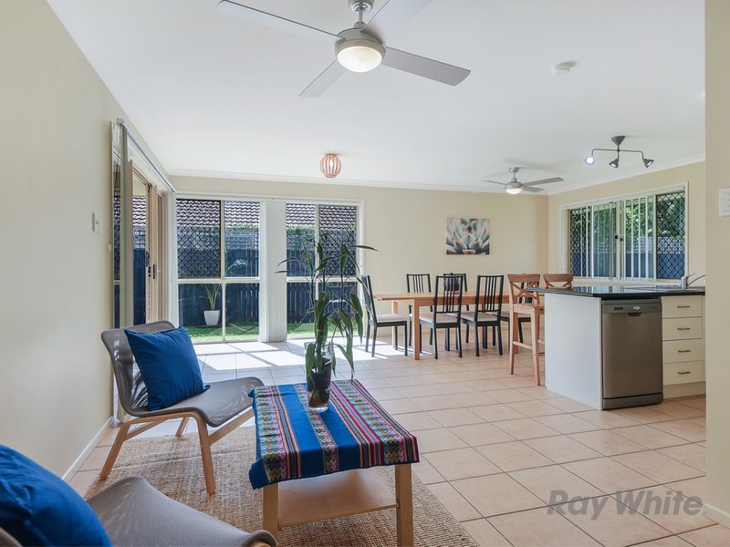 Photo - 8 Fitzroy Crescent, Murrumba Downs QLD 4503 - Image 6