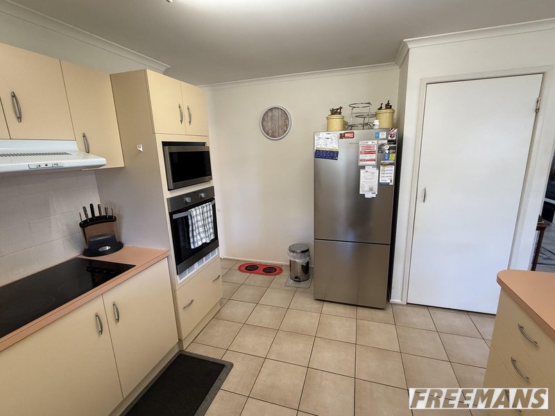 Photo - 8 Flag Street, Nanango QLD 4615 - Image 8