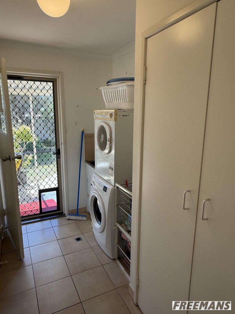 Photo - 8 Flag Street, Nanango QLD 4615 - Image 16