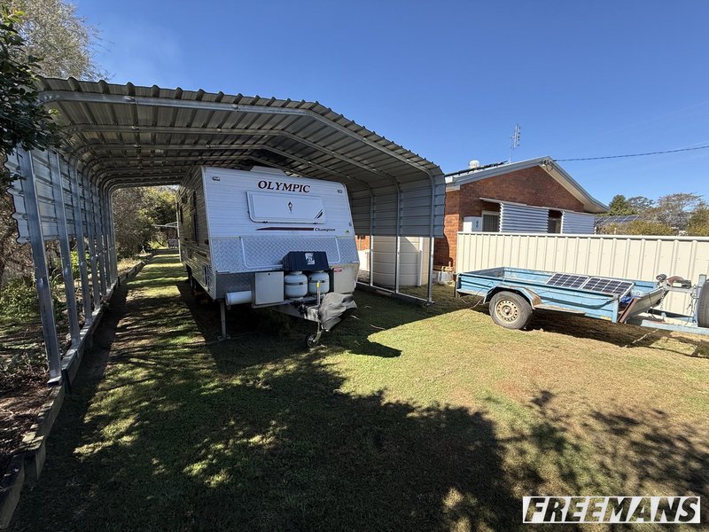 Photo - 8 Flag Street, Nanango QLD 4615 - Image 21