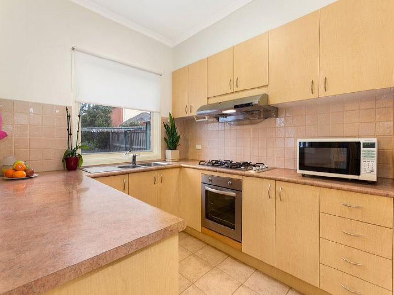 Photo - 8 Flemming Avenue, Maribyrnong VIC 3032 - Image 3