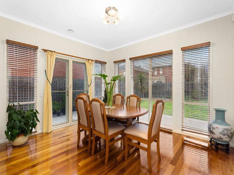 Photo - 8 Flemming Avenue, Maribyrnong VIC 3032 - Image 4