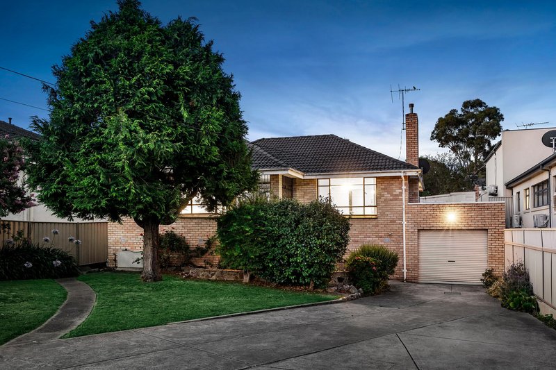 8 Fletcher Parade, Burwood VIC 3125