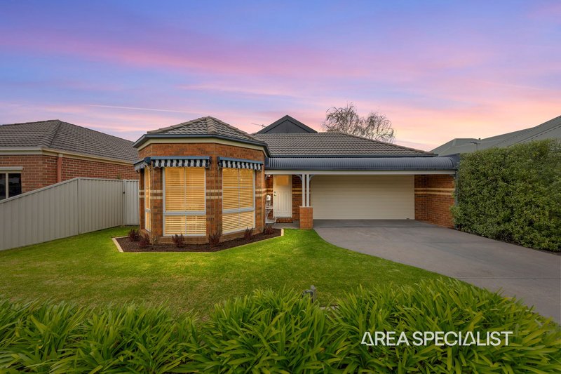 Photo - 8 Flinders Chase, Pakenham VIC 3810 - Image 17