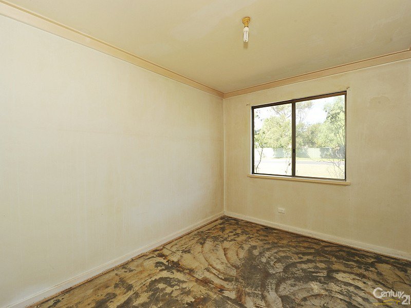 Photo - 8 Flinders Street, Falcon WA 6210 - Image 8