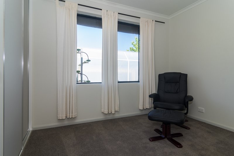 Photo - 8 Flora Court, Flagstaff Hill SA 5159 - Image 17