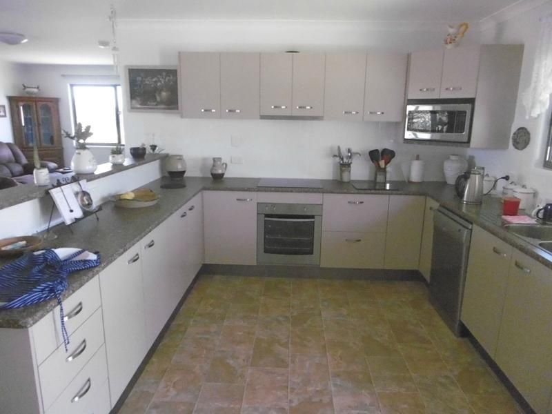 Photo - 8 Flynn Drive, Redridge QLD 4660 - Image 2